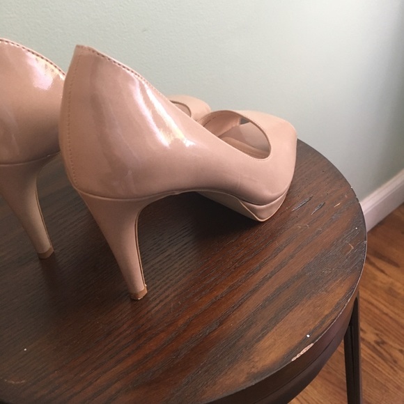 Nude heels - Picture 2 of 3